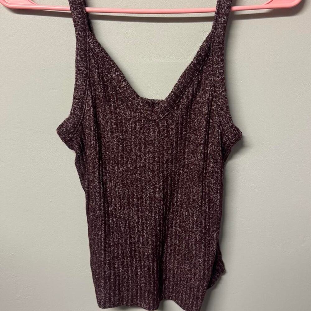 American eagle burgundy tank top